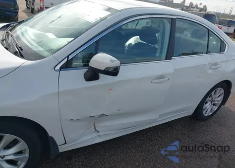 2016 Subaru Legacy 2.5I Premium z USA, uszkodzony, nr VIN 4S3BNBF69G3027594